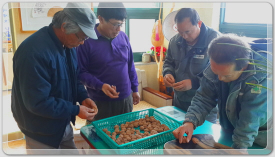 5628ceb1bc7355ef5df9aed3081cf05e_1456040