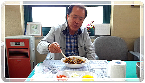 687207951d4c23ccea6d4eb3f8beee95_1460292