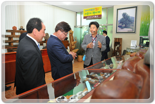 8e13d5d15c4f35969e6a9d64bfb90d61_1463062