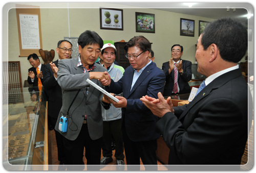 8e13d5d15c4f35969e6a9d64bfb90d61_1463062