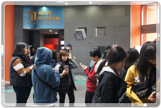 35922062102496891742df6bdf79eb72_1494512