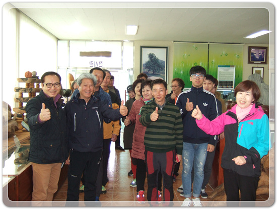 35922062102496891742df6bdf79eb72_1494512