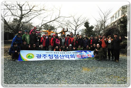 35922062102496891742df6bdf79eb72_1494512